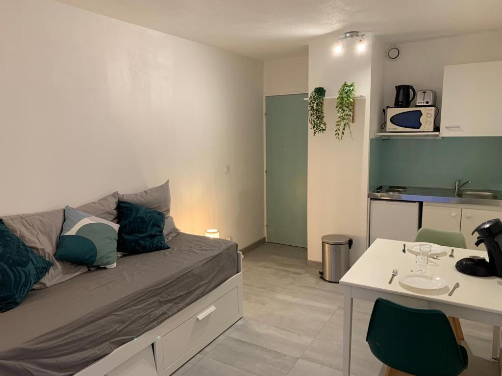 Appartement Tout Equipe A 6 Minutes De La Gare St Charles マルセイユ エクステリア 写真
